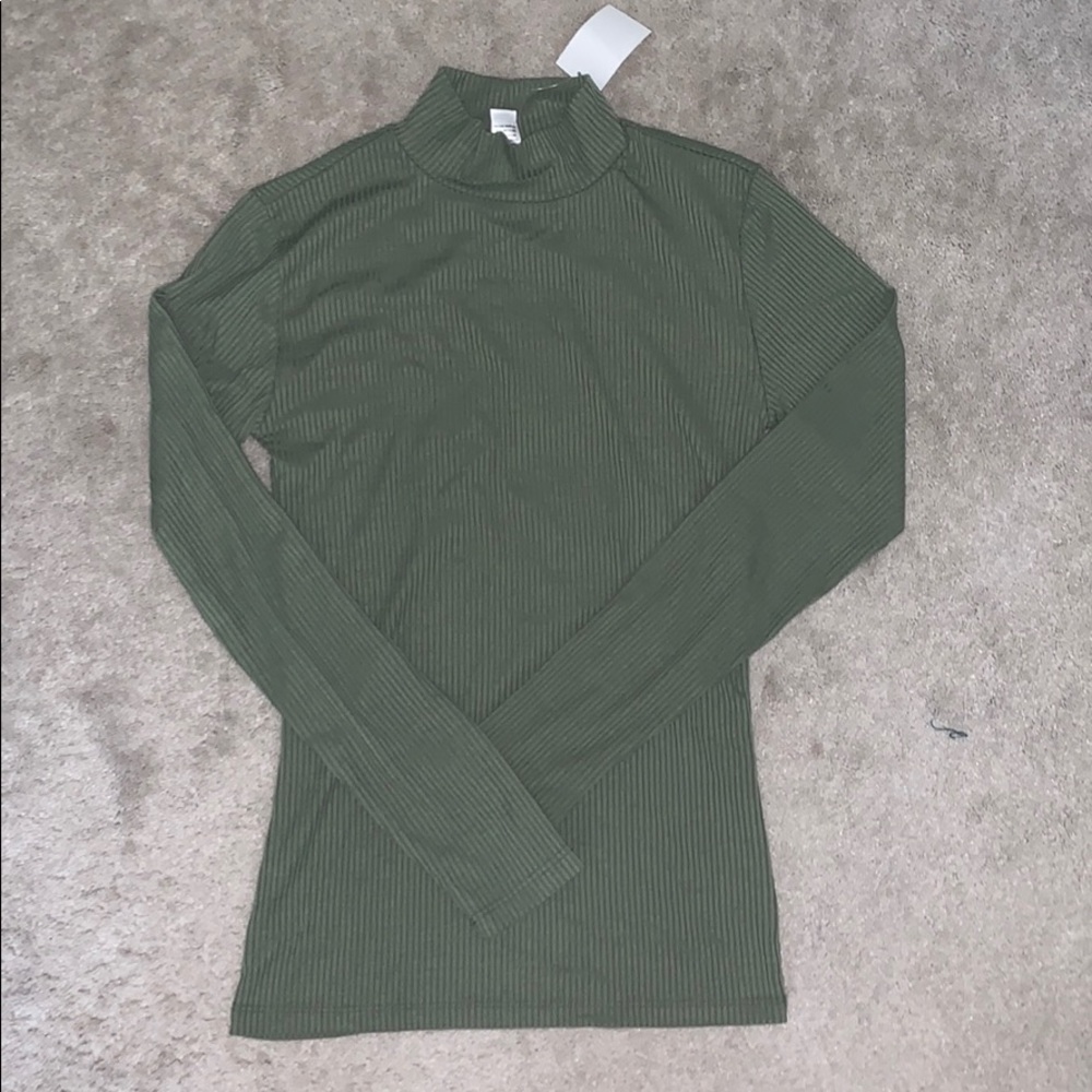 Turtle neck long sleeve!